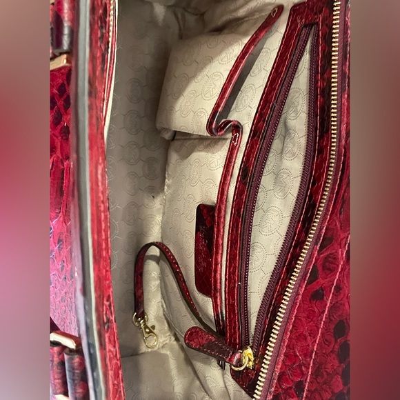 MICHAEL KORS Cinnabar Anaconda Selma Large Tote Purse - Picture 6 of 16